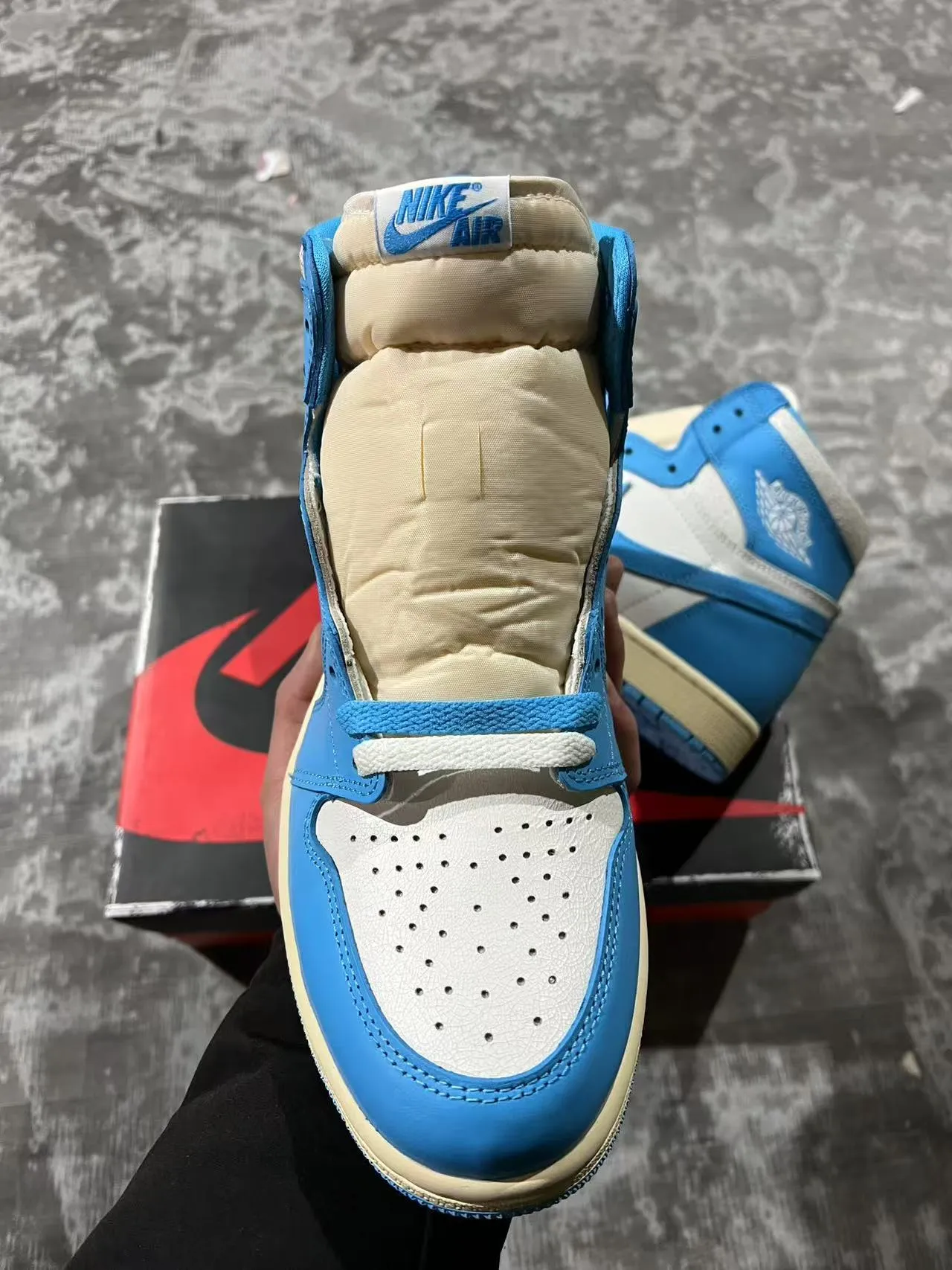 Air Jordan 1 High Blue and Cream Leather Basketball Shoes 3