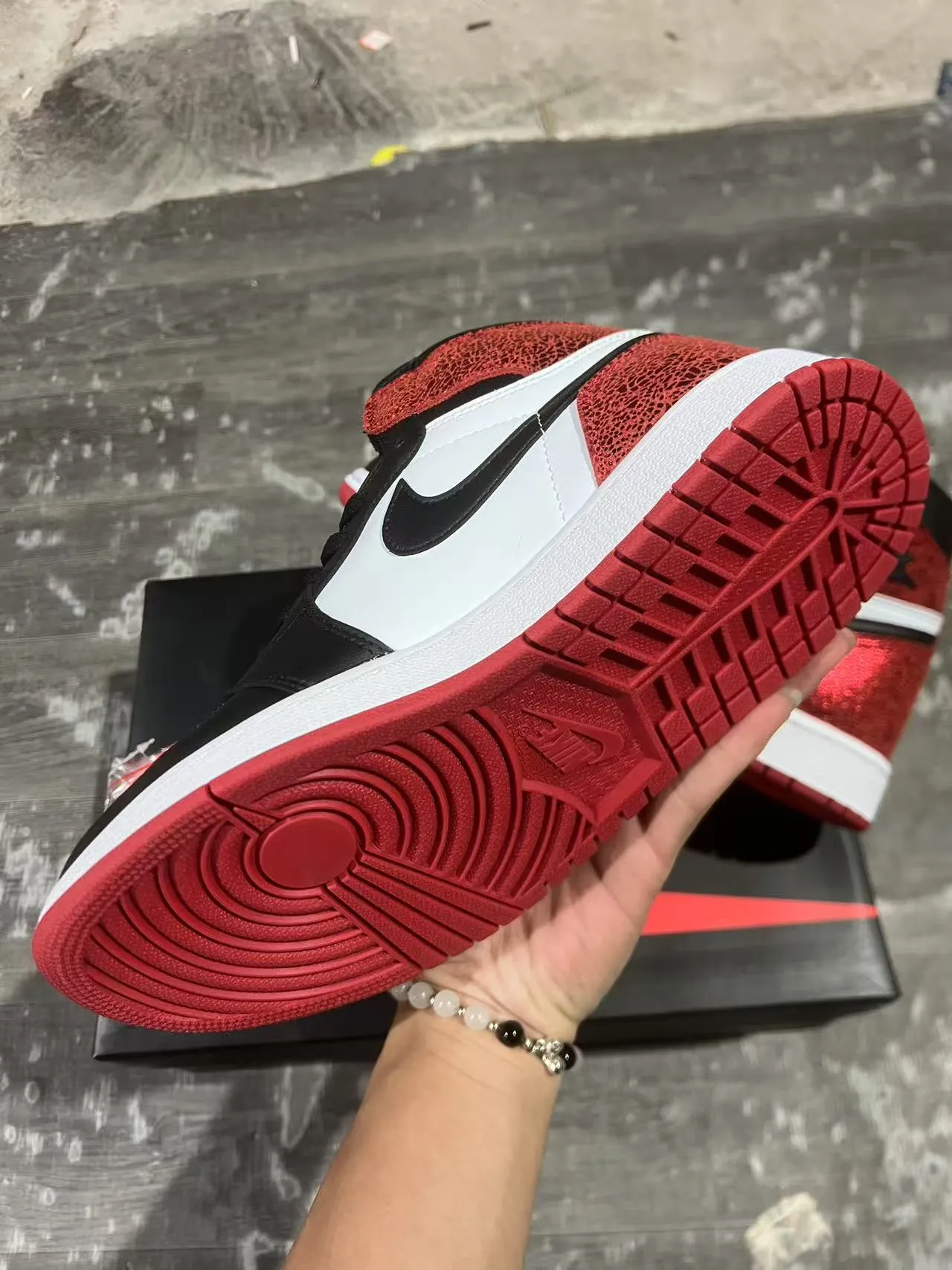 Air Jordan 1 High Glitter Red Black White Basketball Shoes 9