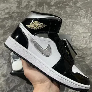 Air Jordan 1 High 高光黑 白 金属银 篮球鞋