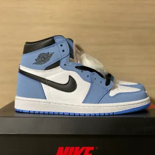 Air Jordan 1 浅蓝 白 黑 篮球鞋