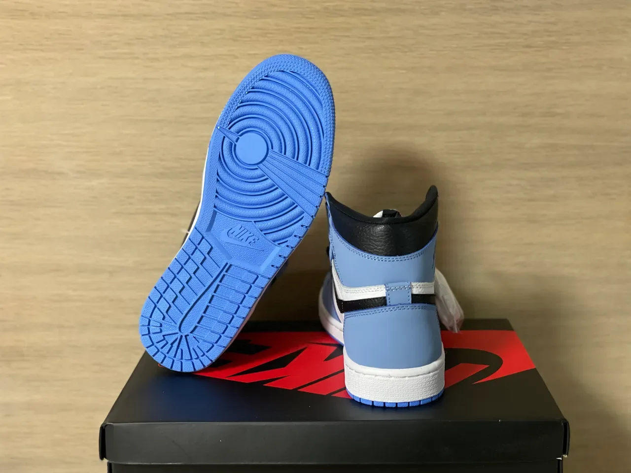 Air Jordan 1 Azul Claro Branco Preto Tênis de Basquete 2