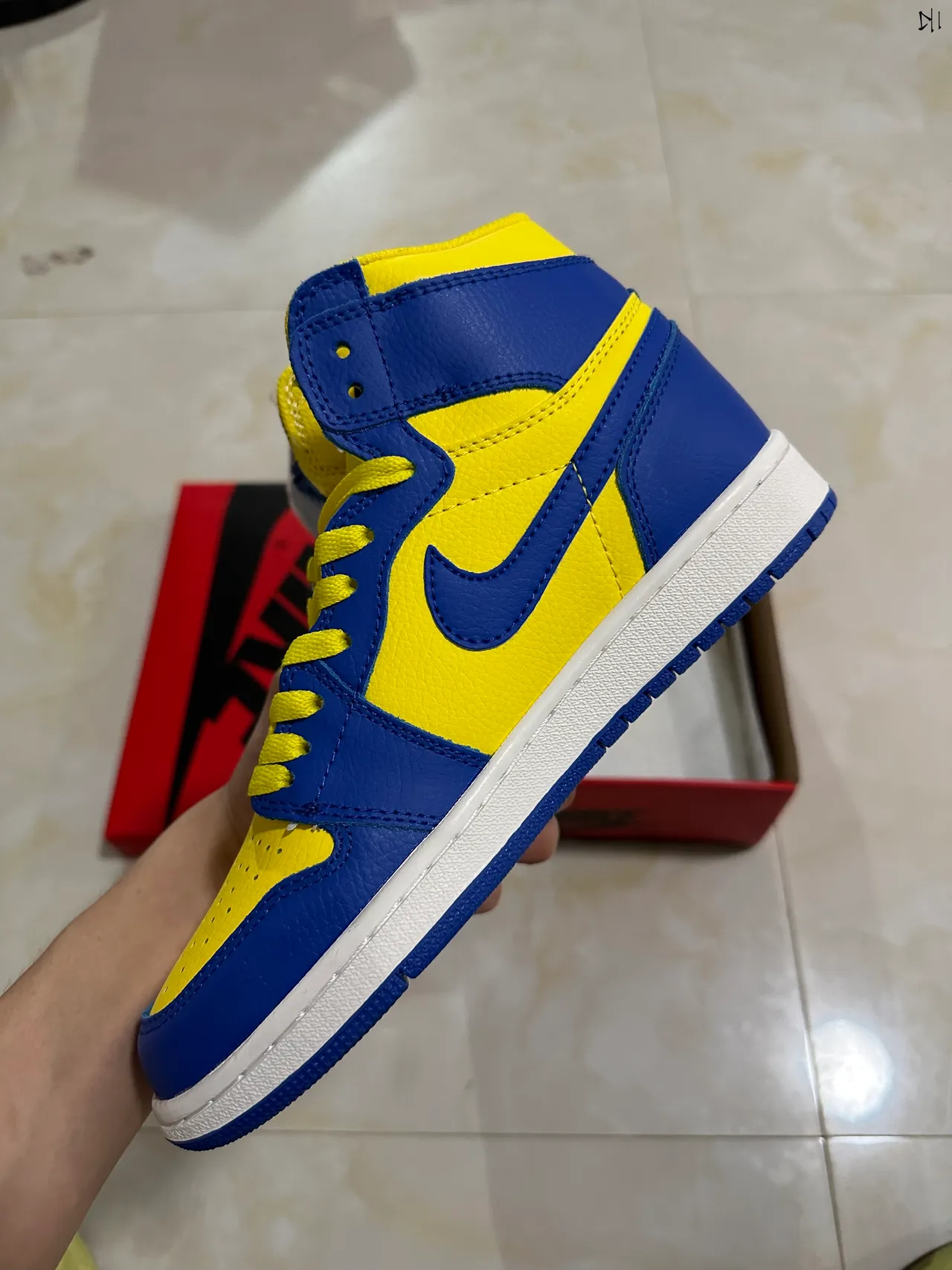Air Jordan 1 Royal Blue and Yellow High-Top Basketball Shoes 5