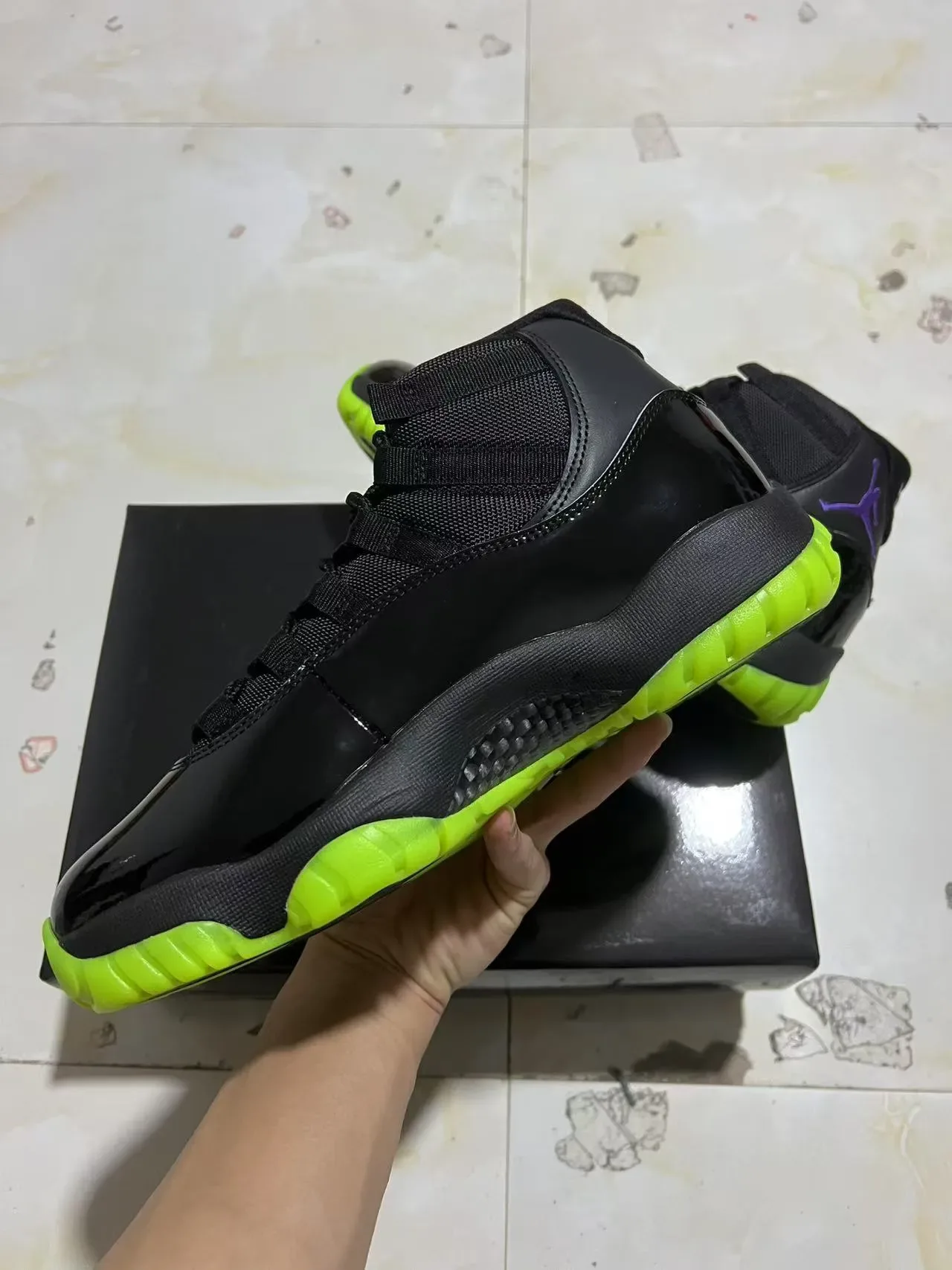 Air Jordan 11 Chaussures de basketball Noir Néon Vert 5