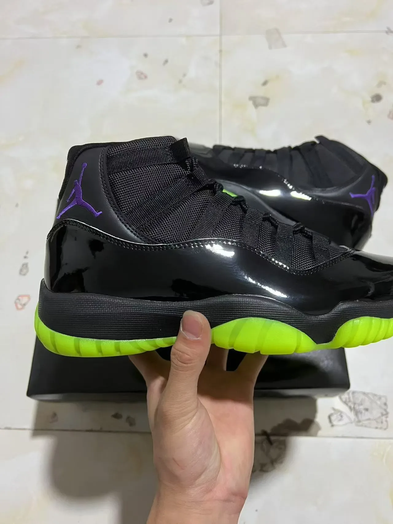 Air Jordan 11 Chaussures de basketball Noir Néon Vert 7