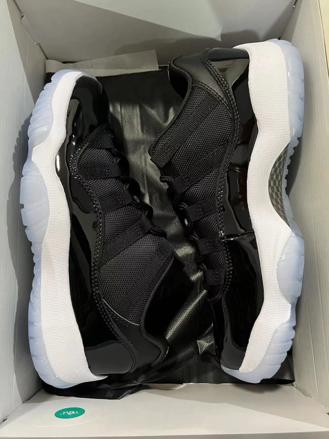 Air Jordan 11 Black White Patent Leather Basketball Shoes 3