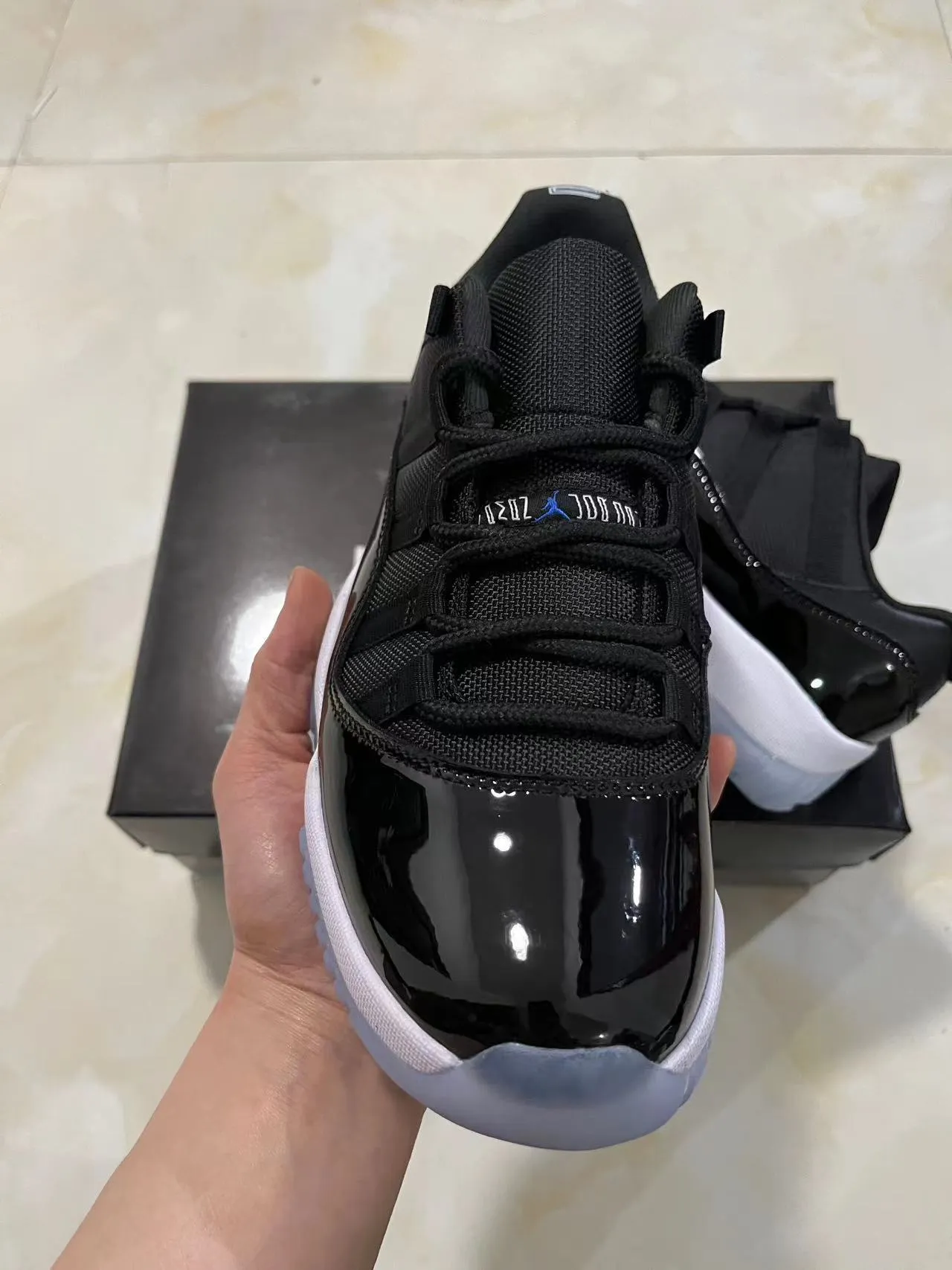 Air Jordan 11 Black White Patent Leather Basketball Shoes 11