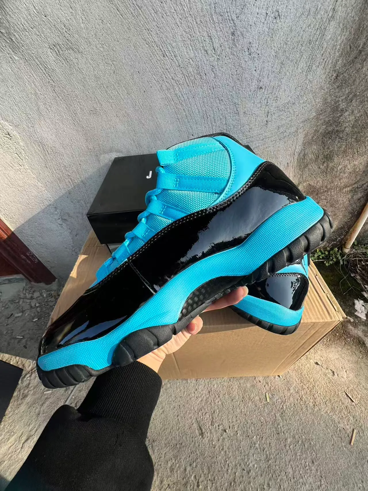 Air Jordan 11 Cyan and Black Patent Leather Basketball Shoes 5