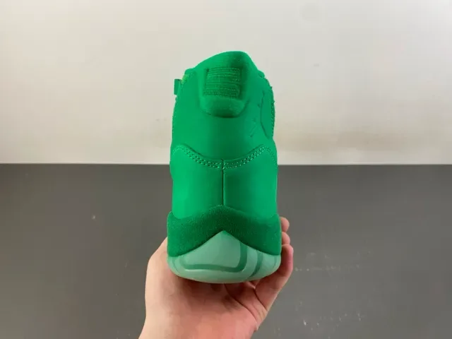 Air Jordan 11 Monochromatic Green Suede Basketball Shoes 4