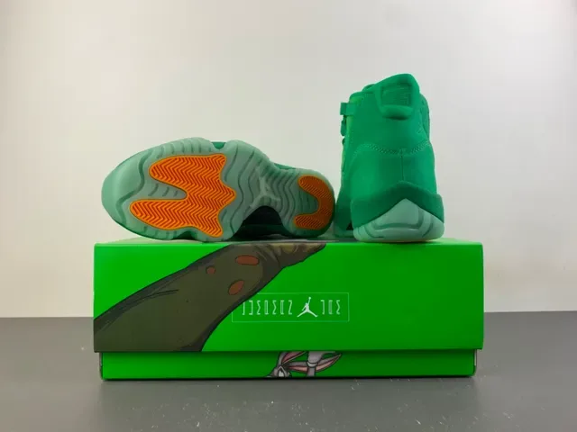 Air Jordan 11 Monochromatic Green Suede Basketball Shoes 18
