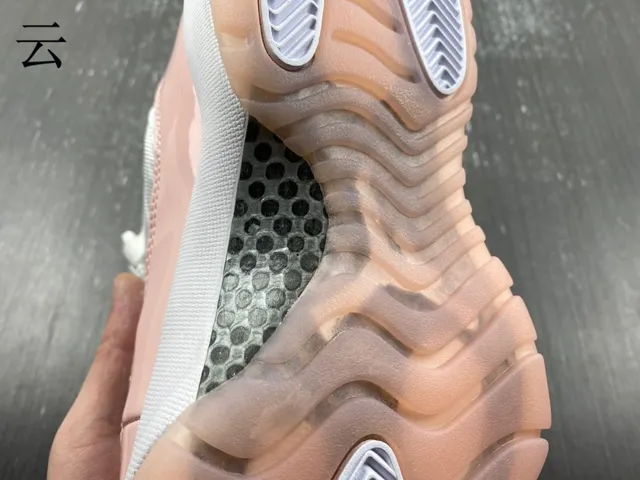 Air Jordan 11 Pale Pink Patent Leather Basketball Shoes 2