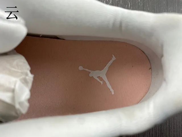 Air Jordan 11 Pale Pink Patent Leather Basketball Shoes 3