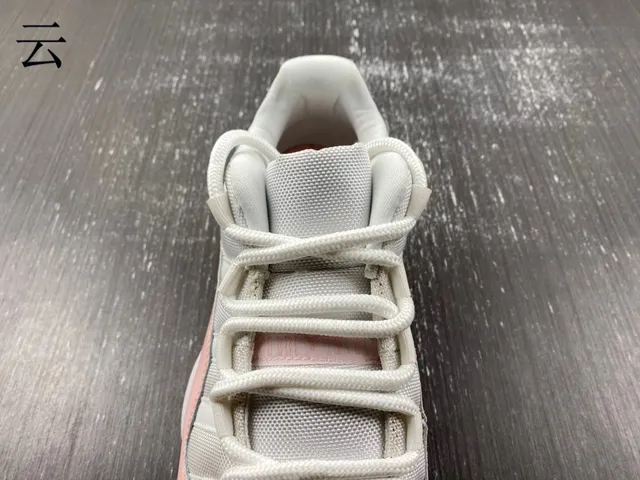 Air Jordan 11 Pale Pink Patent Leather Basketball Shoes 4