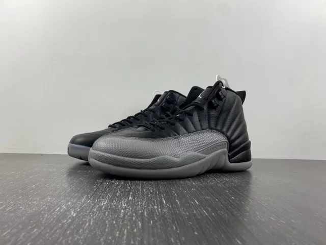 Air Jordan 12 Chaussures de Basketball Noires et Grises 2