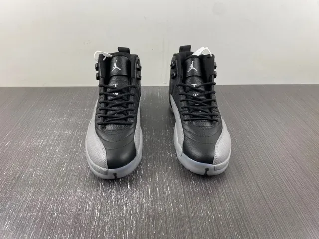 Air Jordan 12 Chaussures de Basketball Noires et Grises 3