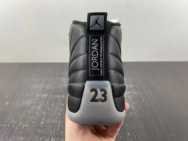 Air Jordan 12 Chaussures de Basketball Noires et Grises 7