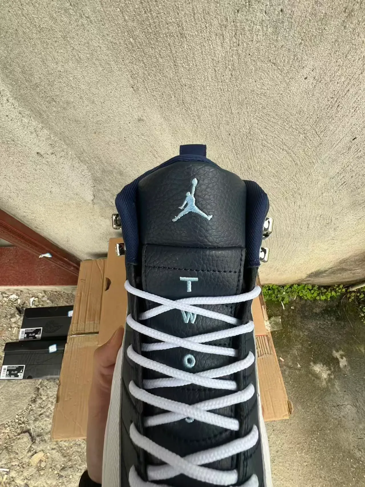 Air Jordan 12 Tênis de Basquete de Couro Acolchoado Navy e Branco 4