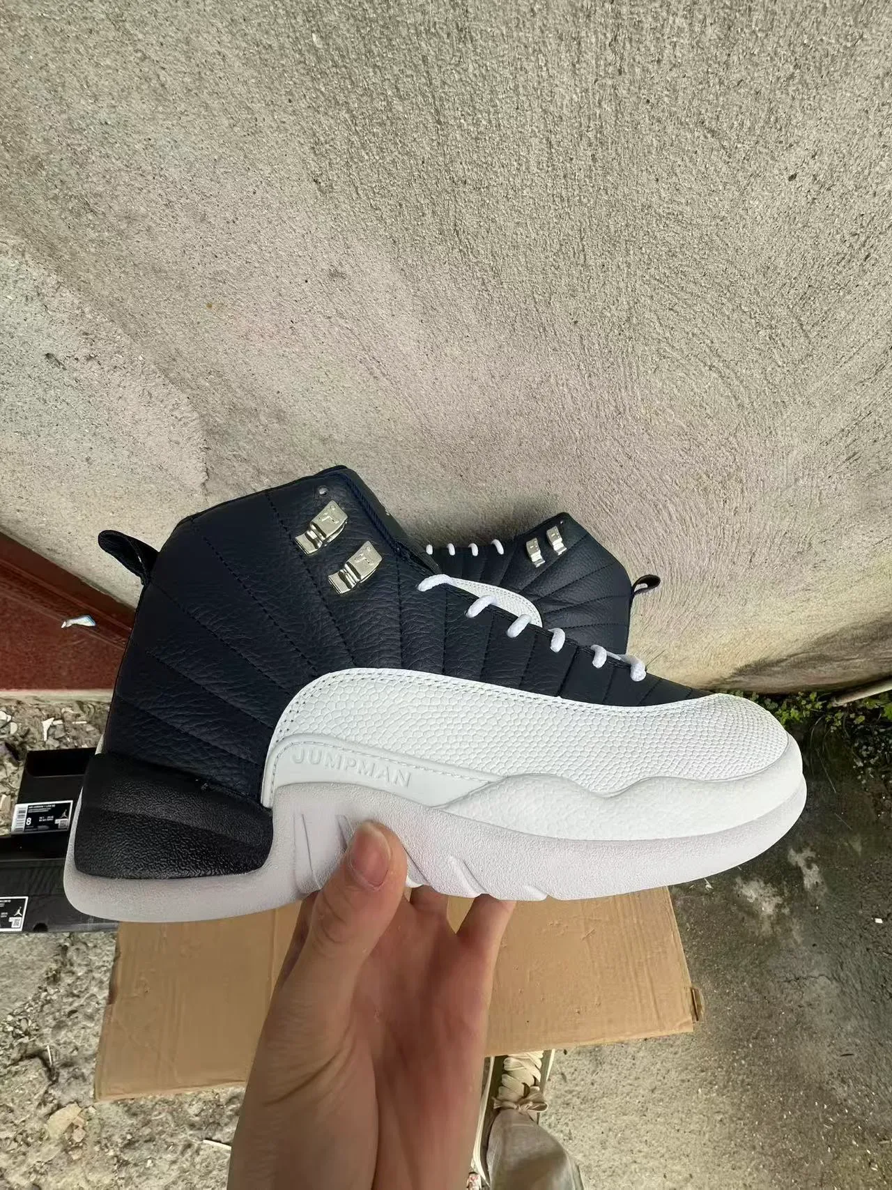 Air Jordan 12 Tênis de Basquete de Couro Acolchoado Navy e Branco 7