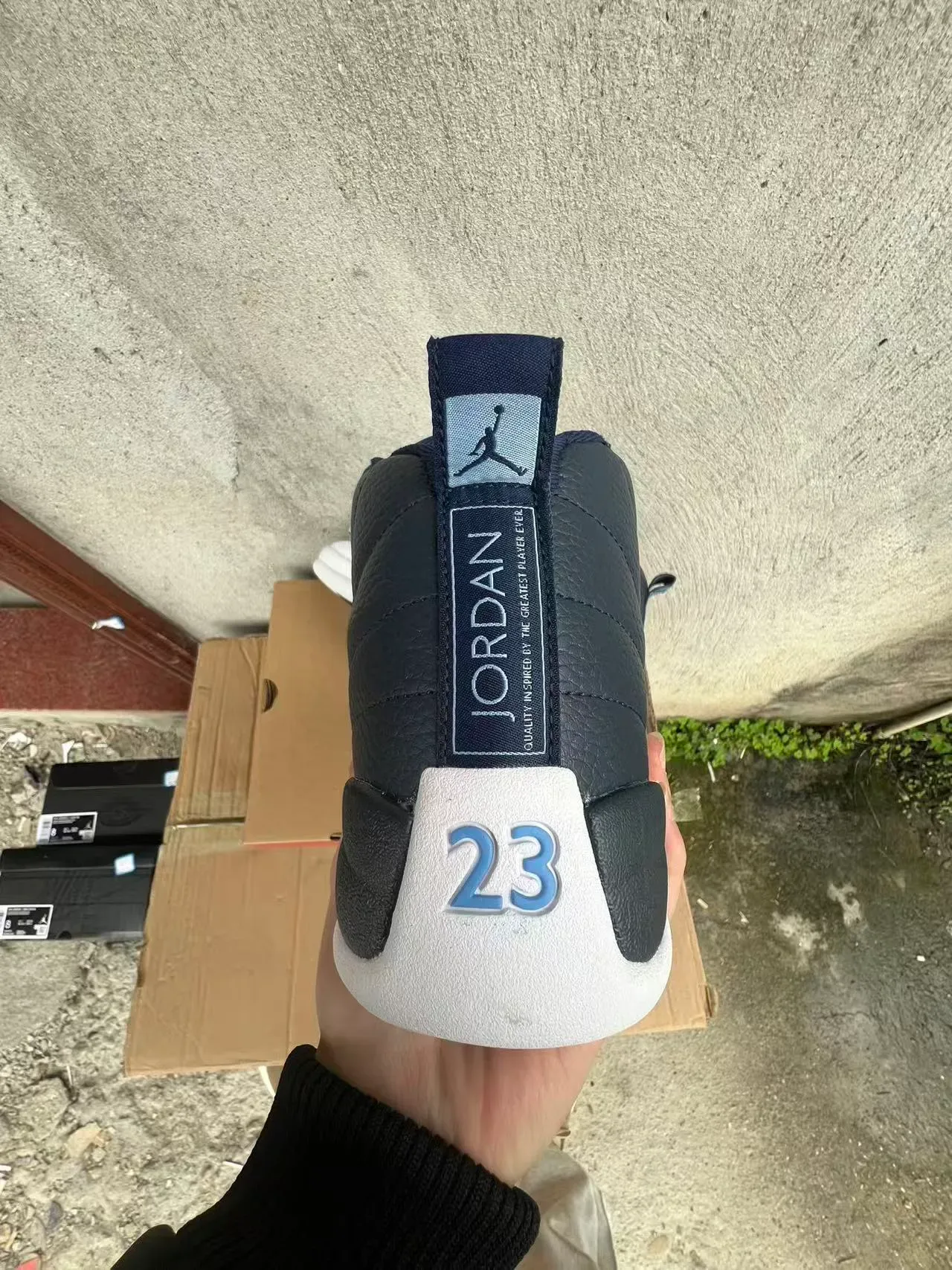 Air Jordan 12 Tênis de Basquete de Couro Acolchoado Navy e Branco 8
