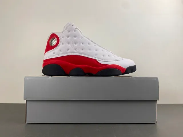 Air Jordan 13 White Red Black Basketball Shoes 17