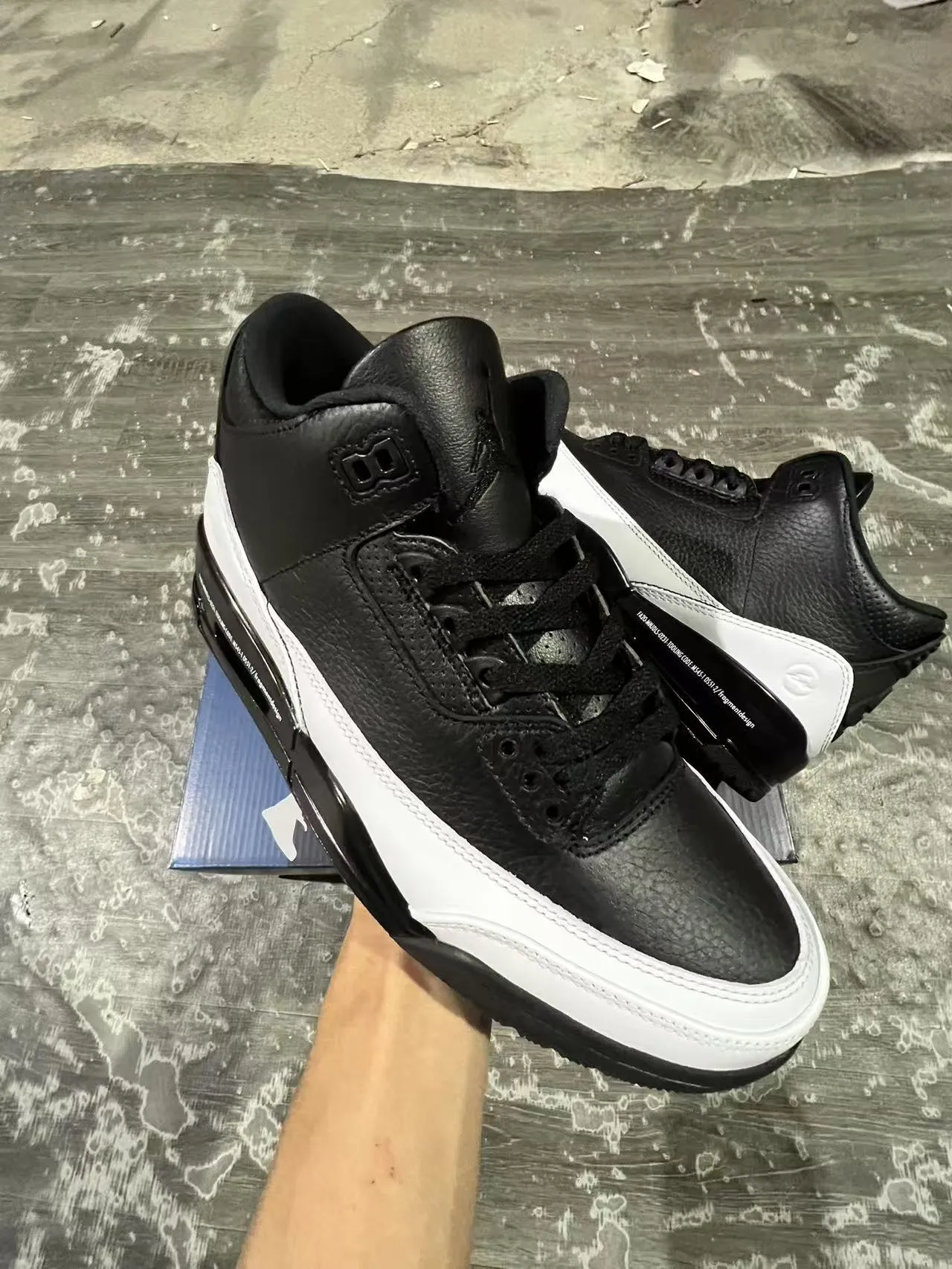 Air Jordan 3 Black White Basketball Shoes 2
