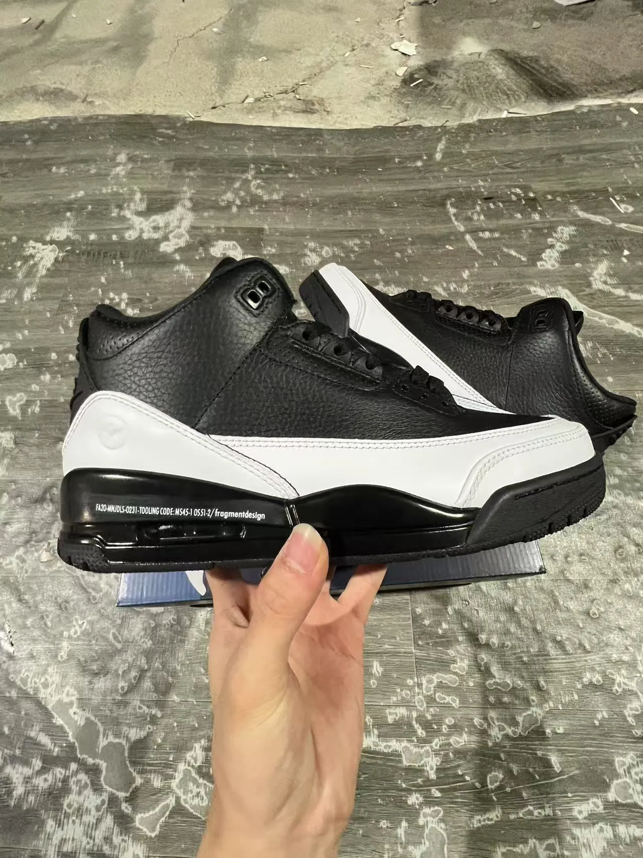 Air Jordan 3 Black White Basketball Shoes 7