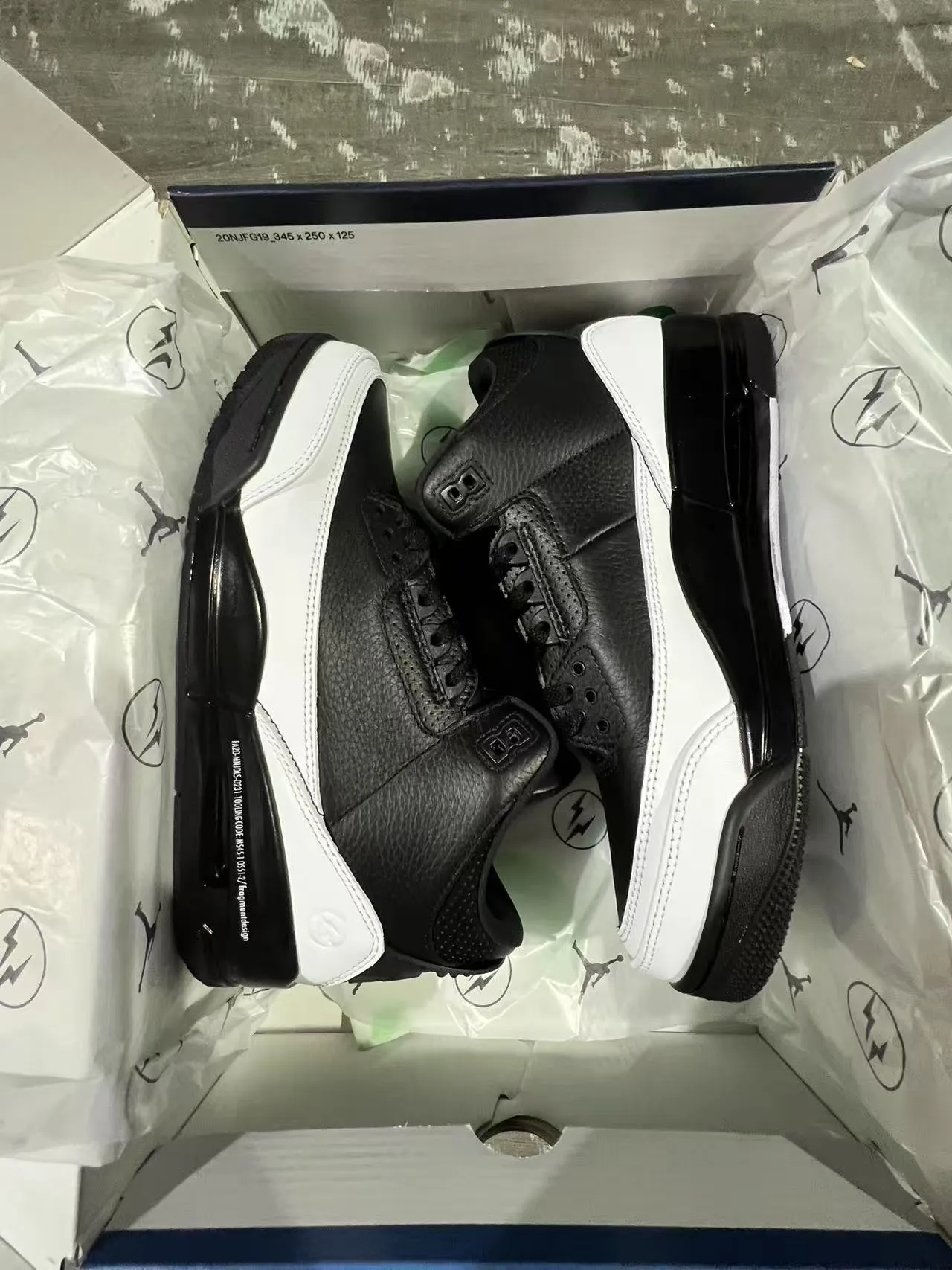 Air Jordan 3 Black White Basketball Shoes 9