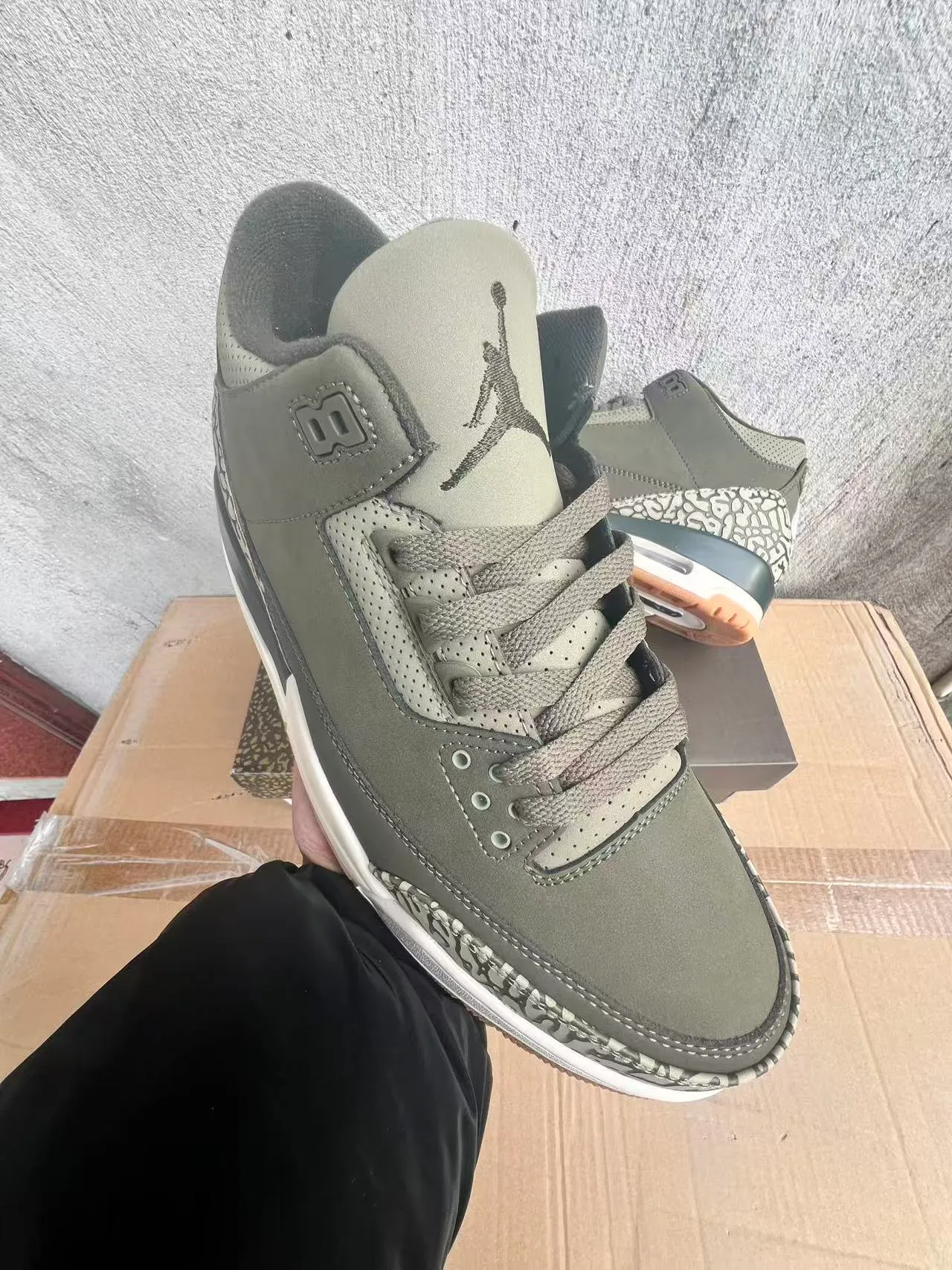 Air Jordan 3 Olive Elephant Print Basketball Shoes 2