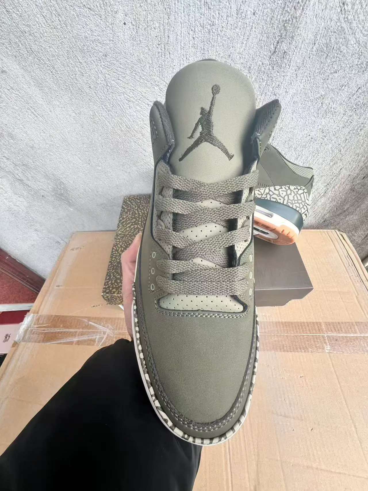 Air Jordan 3 Olive Elephant Print Basketball Shoes 3