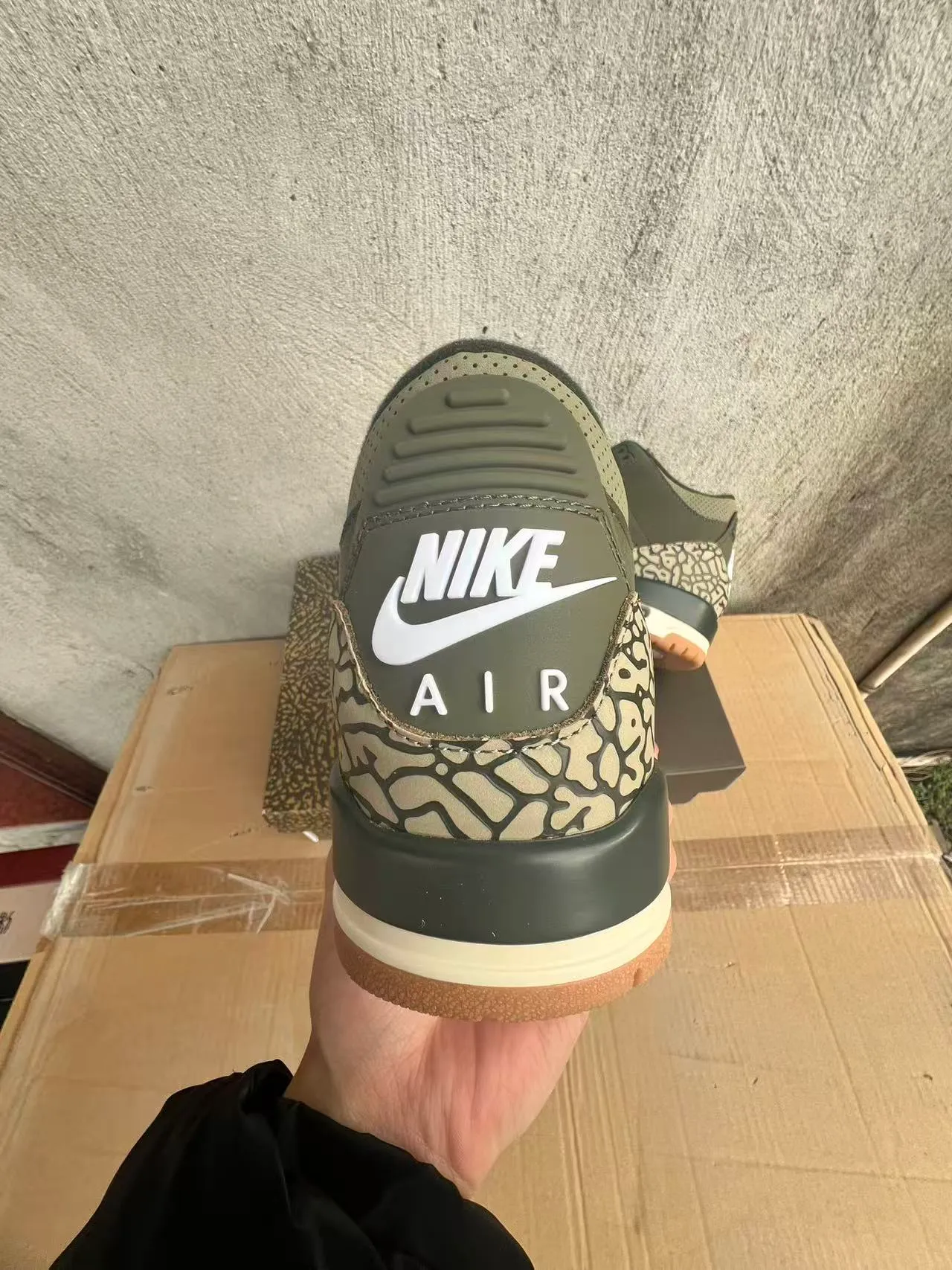 Air Jordan 3 Olive Elephant Print Basketball Shoes 9