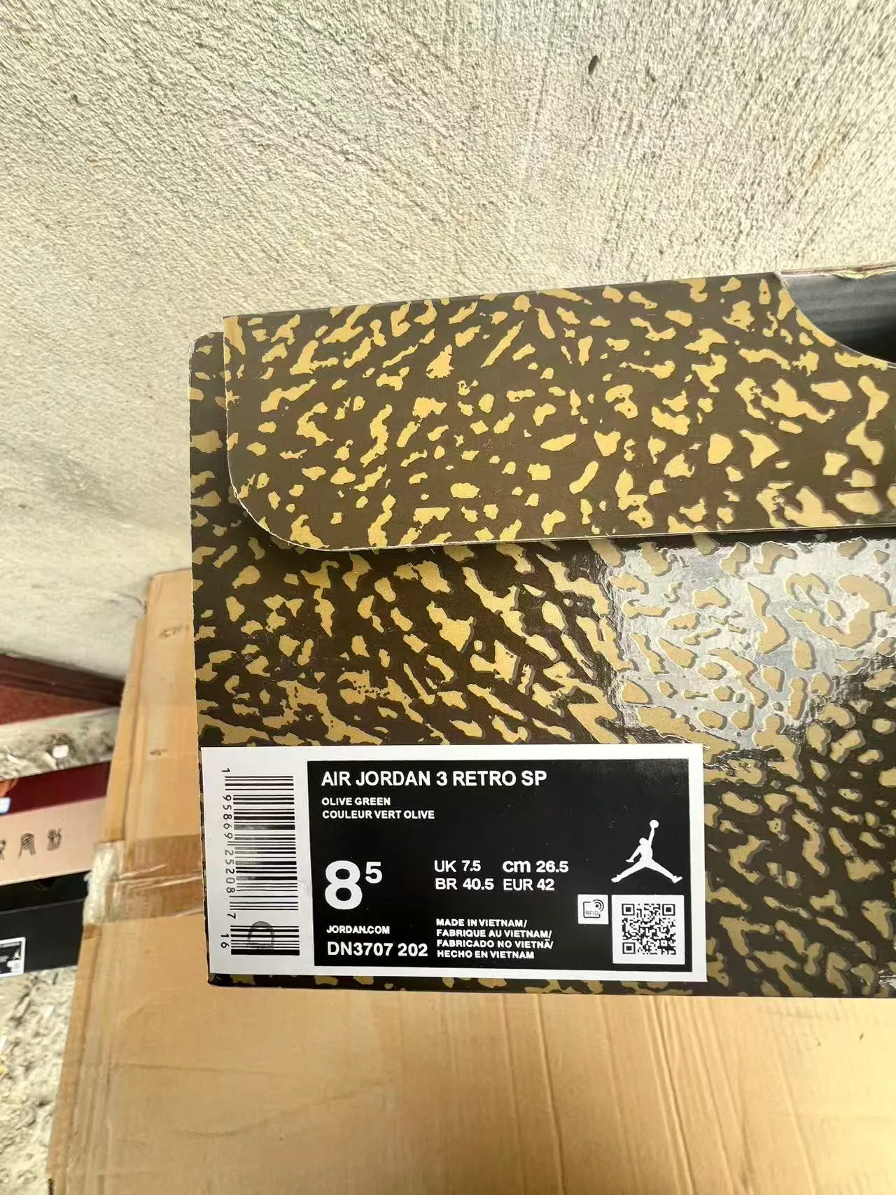 Air Jordan 3 Olive Elephant Print Basketball Shoes 10