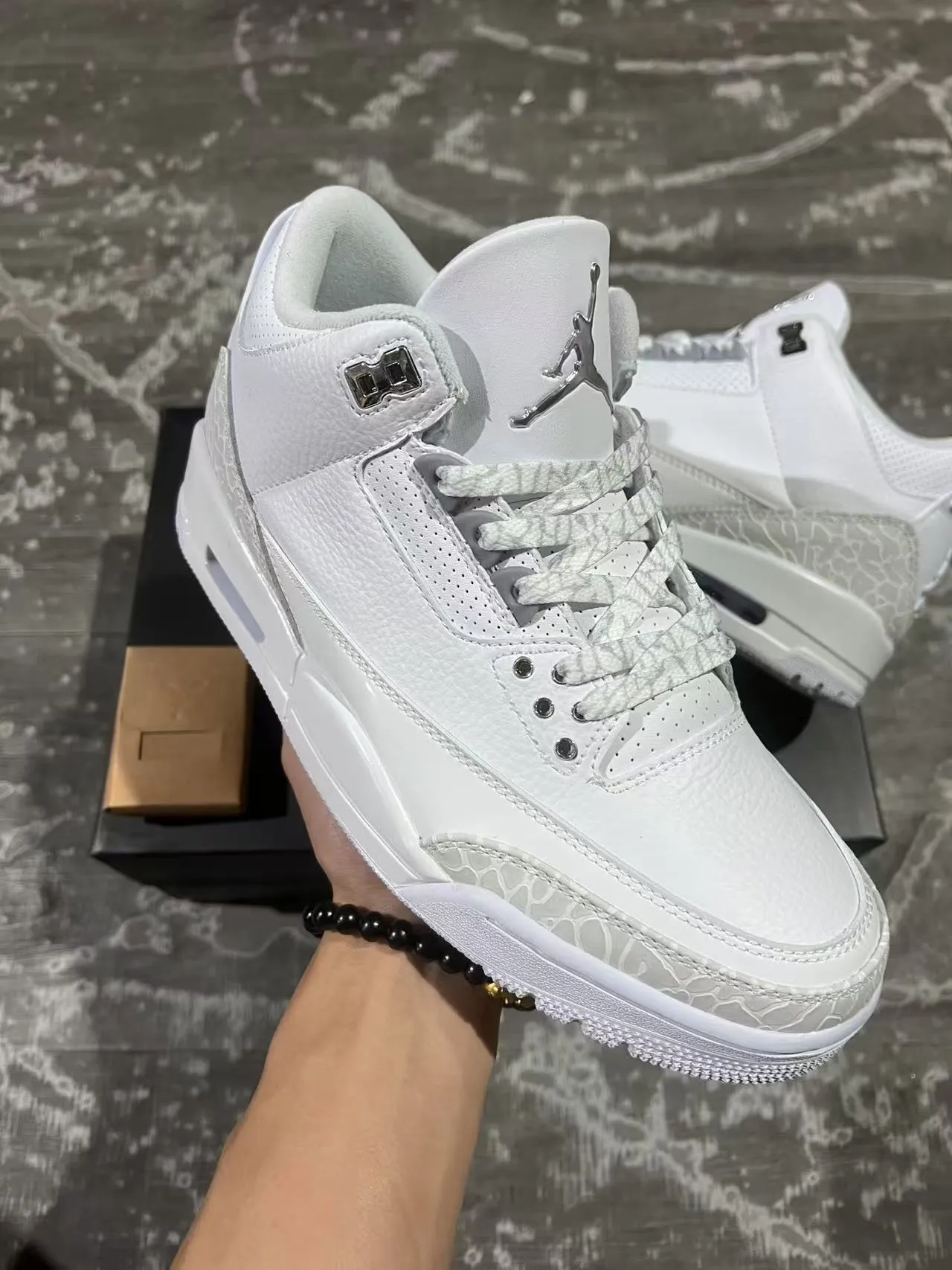 Air Jordan 3 White Elephant Print Basketball Shoes 2