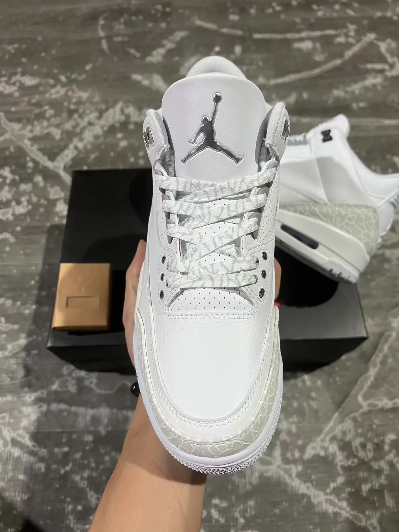 Air Jordan 3 White Elephant Print Basketball Shoes 3