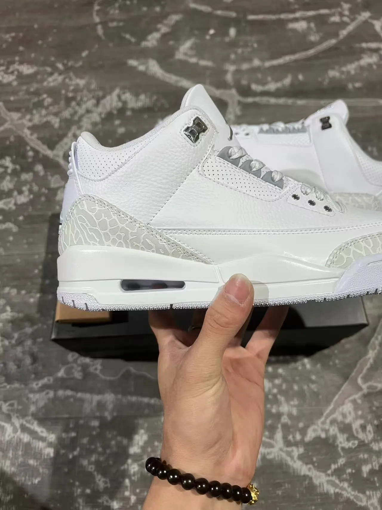 Air Jordan 3 White Elephant Print Basketball Shoes 7