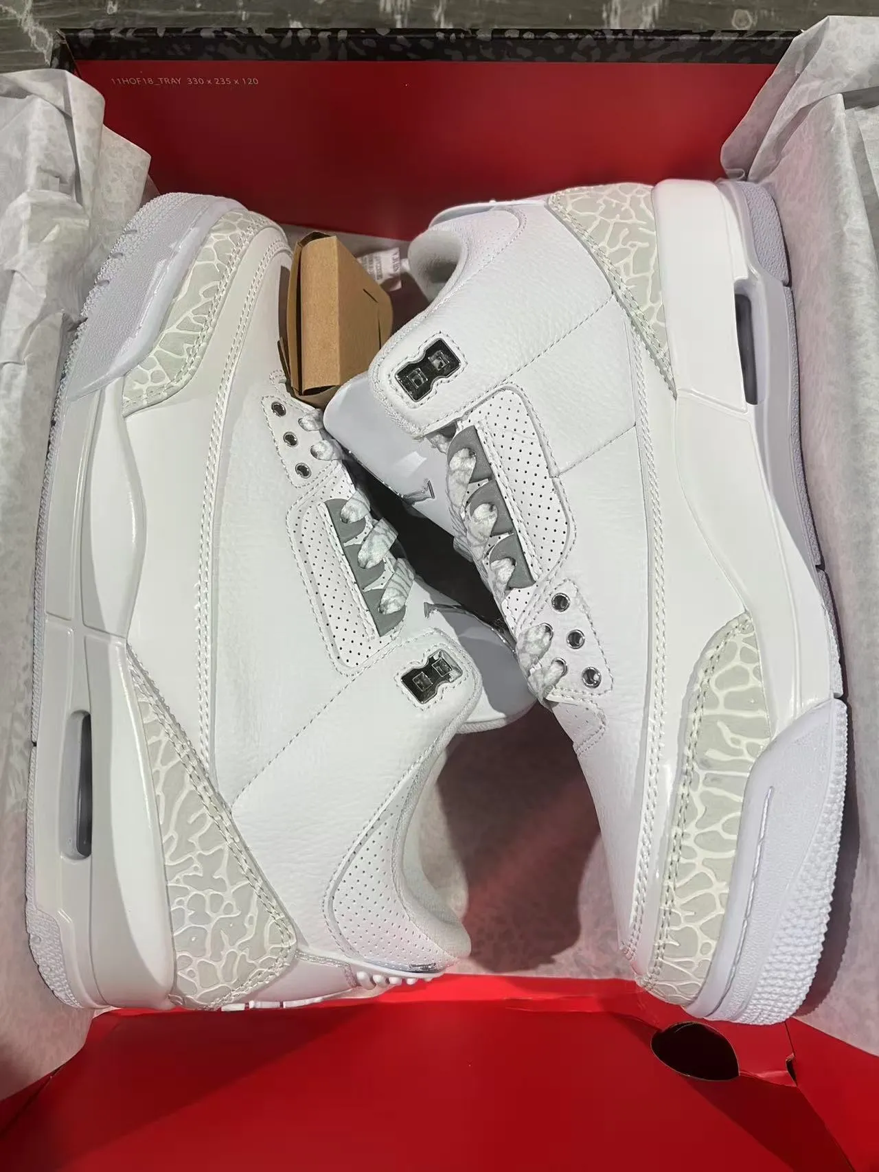 Air Jordan 3 White Elephant Print Basketball Shoes 9
