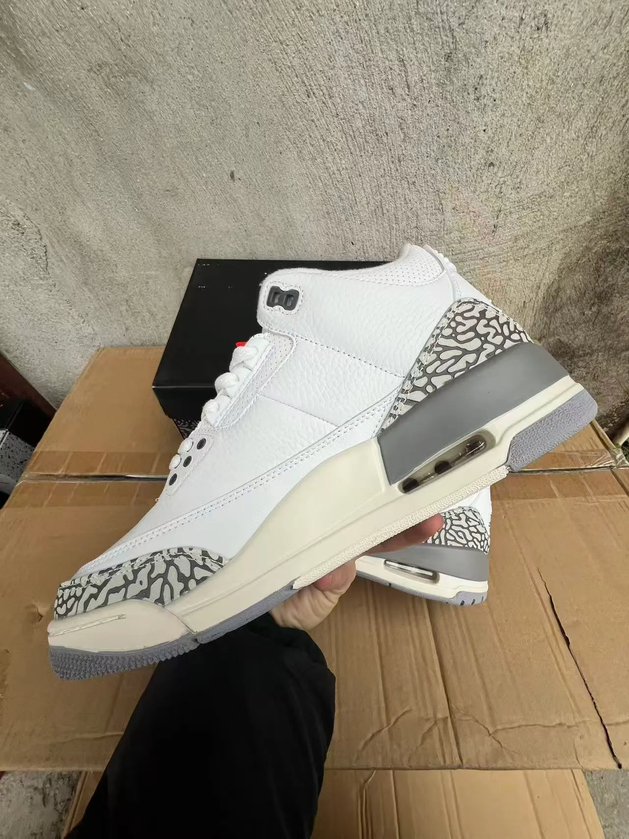 Air Jordan 3 White Elephant Print Basketball Shoes 5
