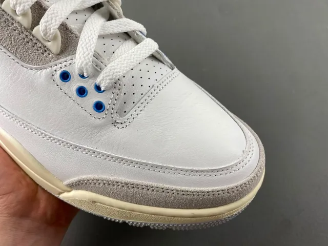 Chaussures de basketball Air Jordan 3 blanc gris clair bleu 2