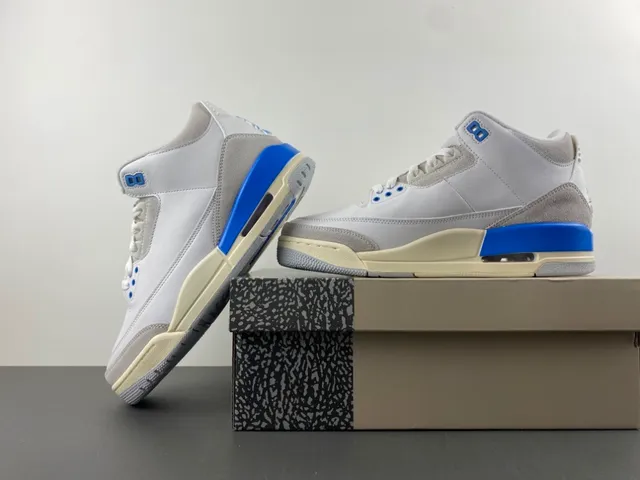 Chaussures de basketball Air Jordan 3 blanc gris clair bleu 14