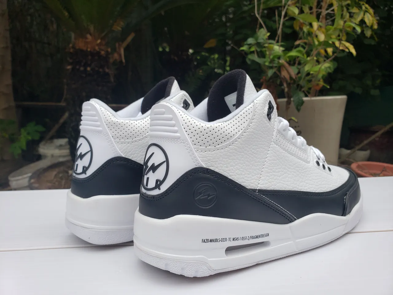 Air Jordan 3 White Navy Basketball Shoes 4