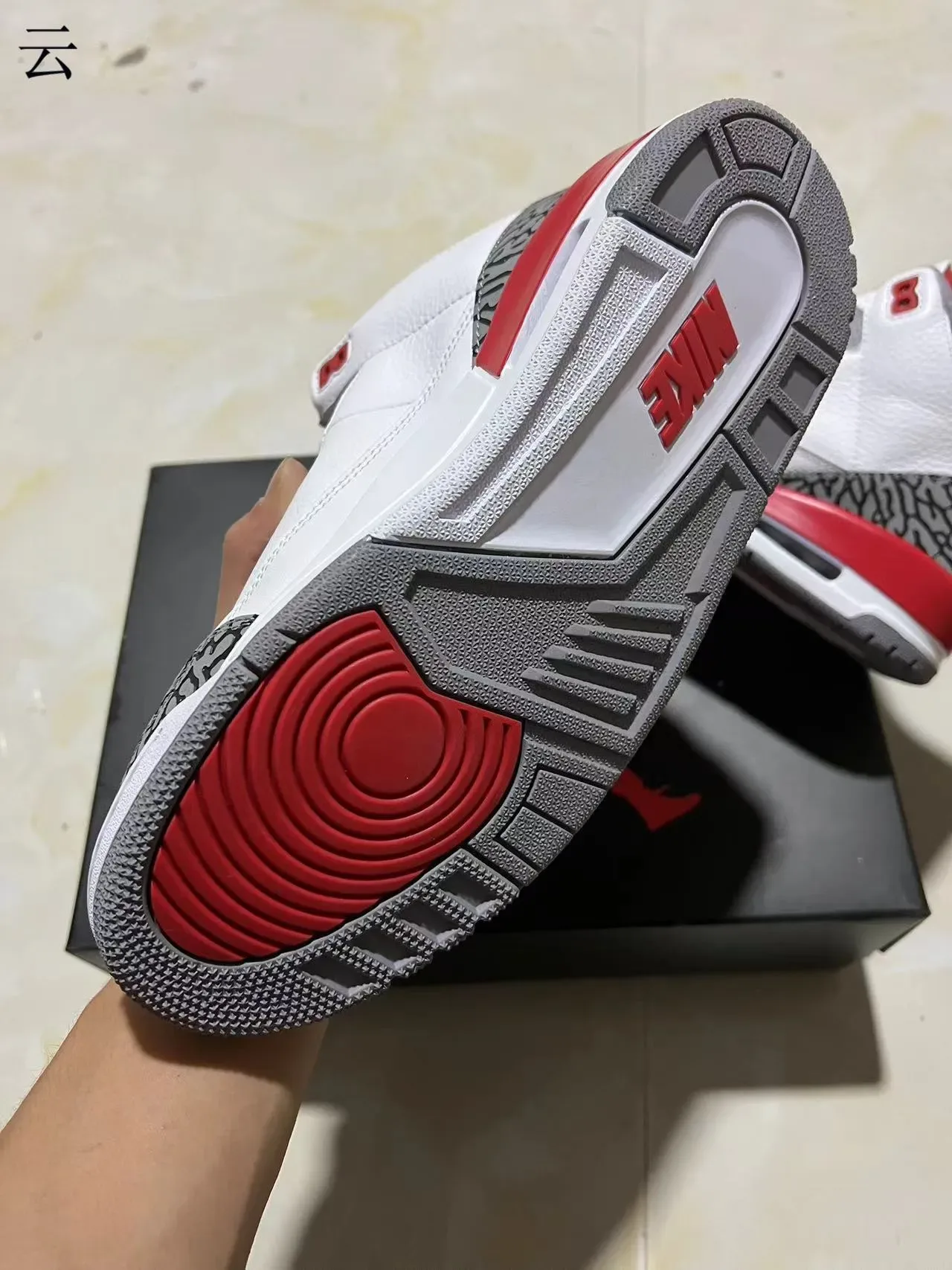 Air Jordan 3 Chaussures de Basketball Blanches et Rouges Éléphant 5