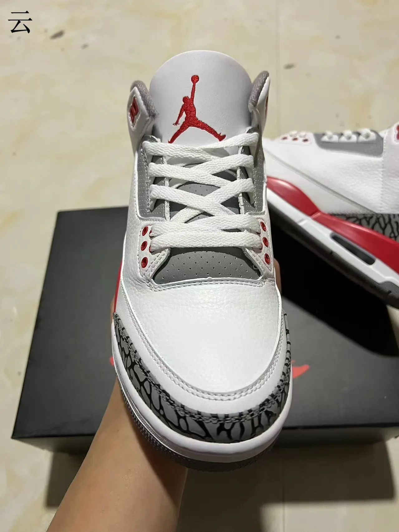Air Jordan 3 Chaussures de Basketball Blanches et Rouges Éléphant 8