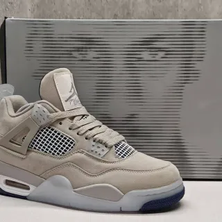 Air Jordan 4 Beige Navy Basketball Shoes