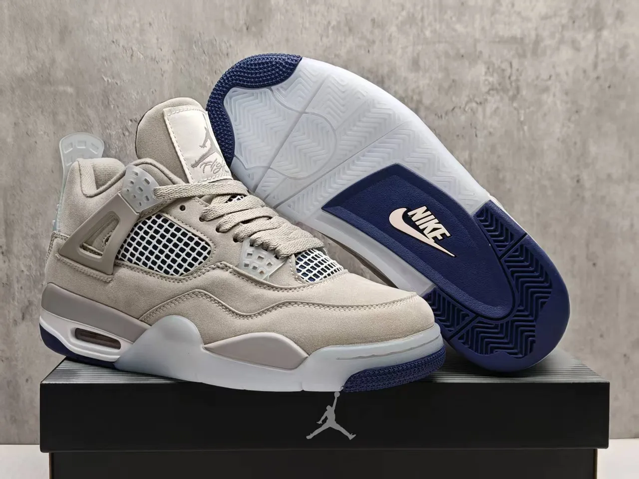 Air Jordan 4 Beige Navy Basketball Shoes 3
