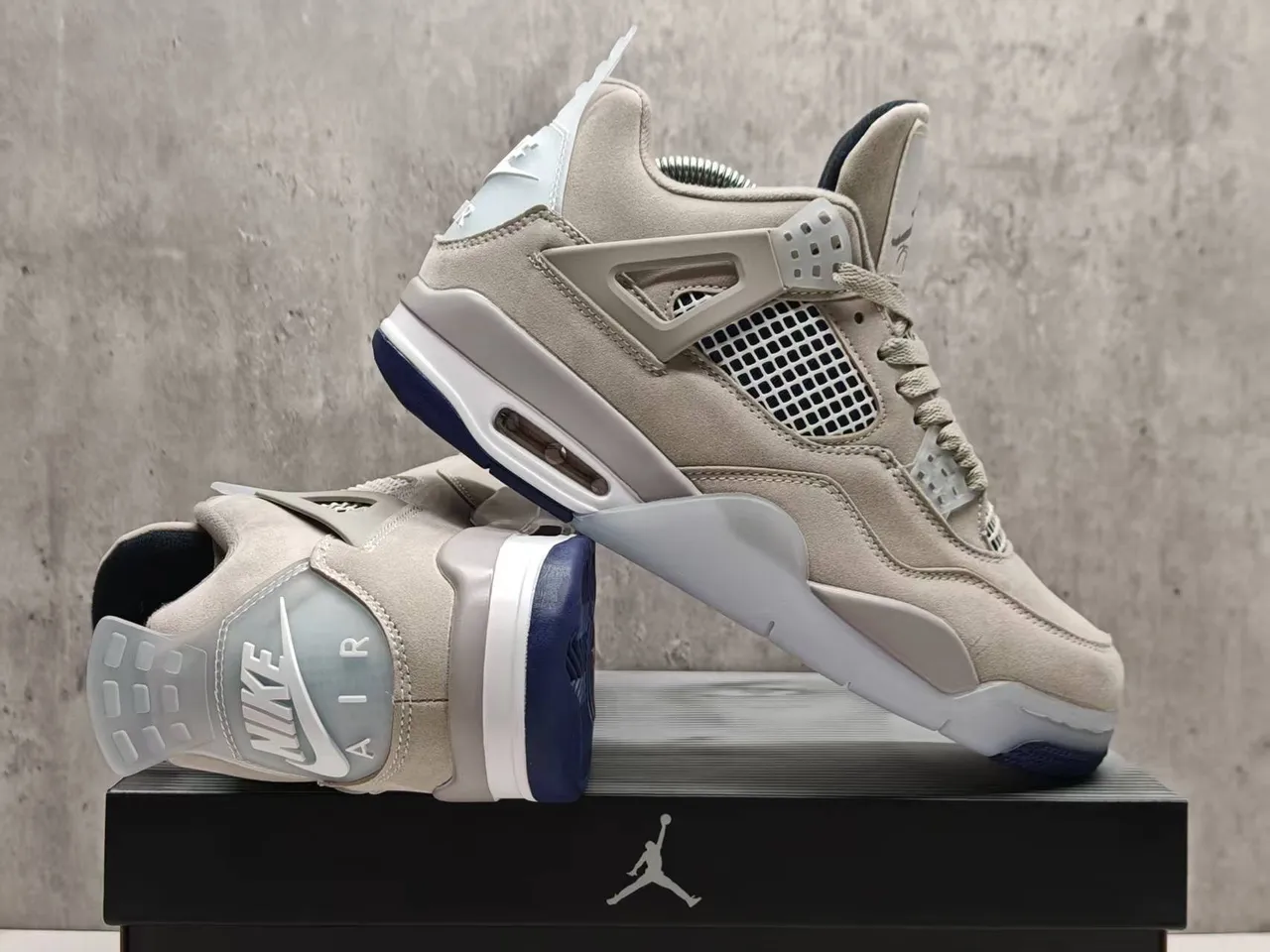 Air Jordan 4 Beige Navy Basketball Shoes 5