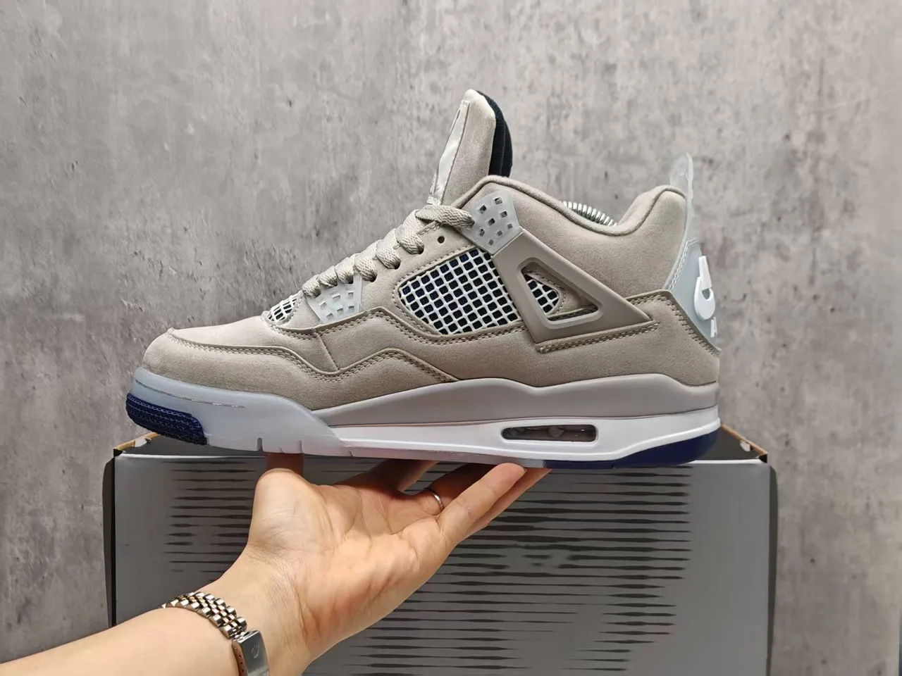 Air Jordan 4 Beige Navy Basketball Shoes 10