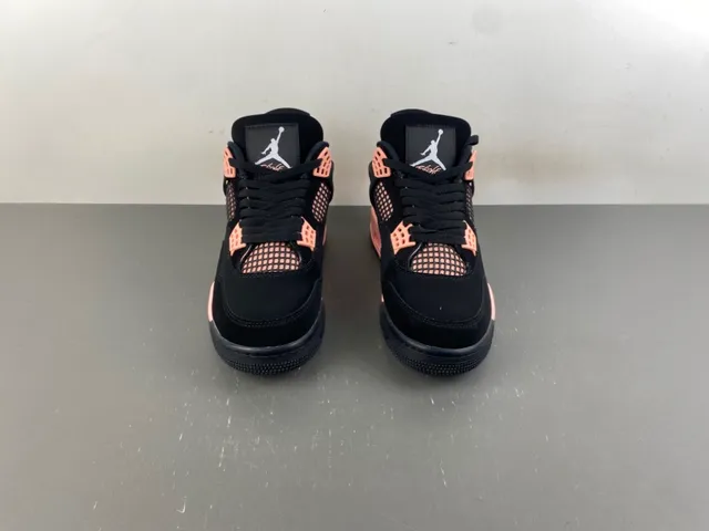 Tênis de basquete Air Jordan 4 preto e ouro rosa 11