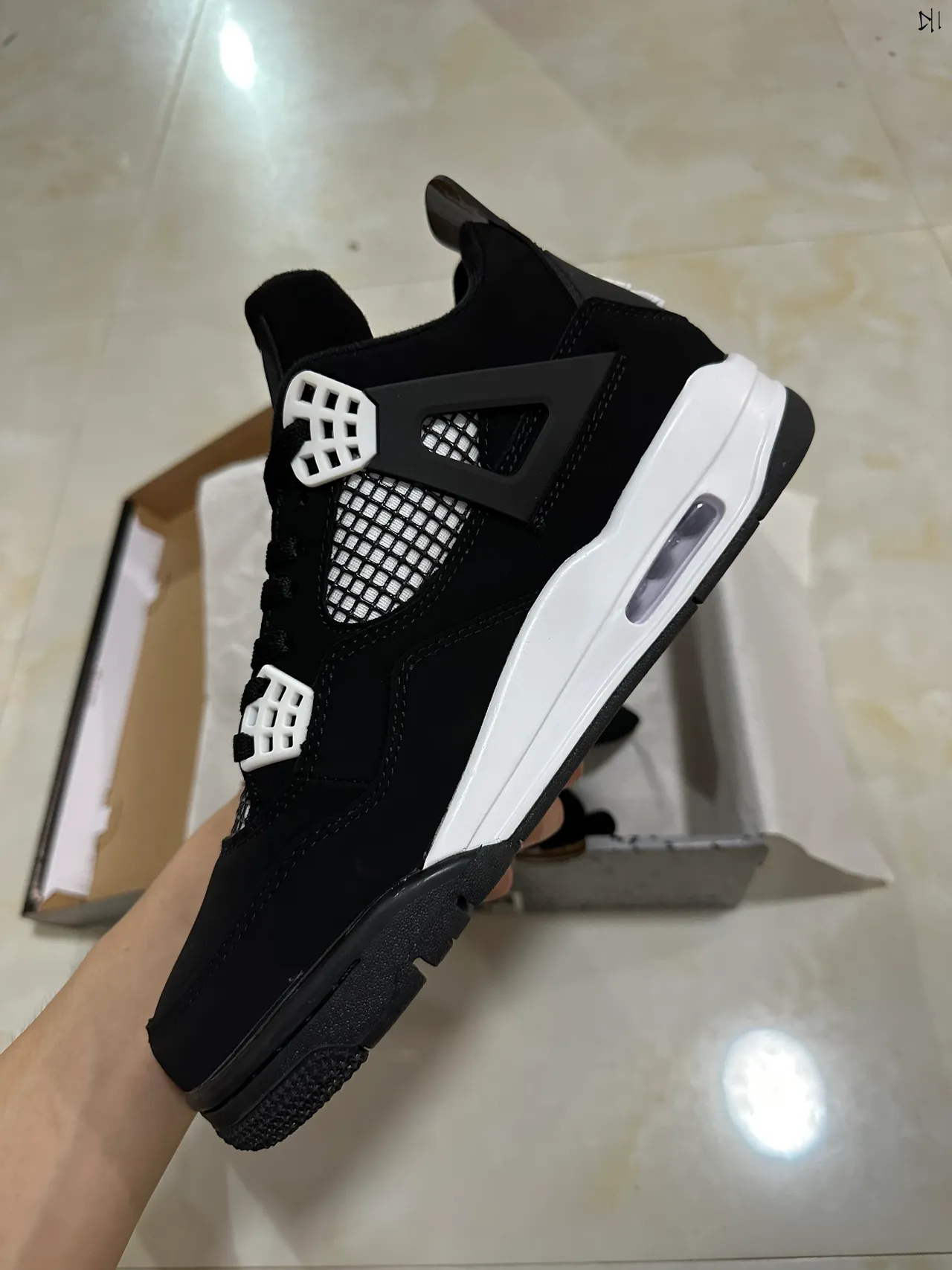 Air Jordan 4 Black White Basketball Shoes 4