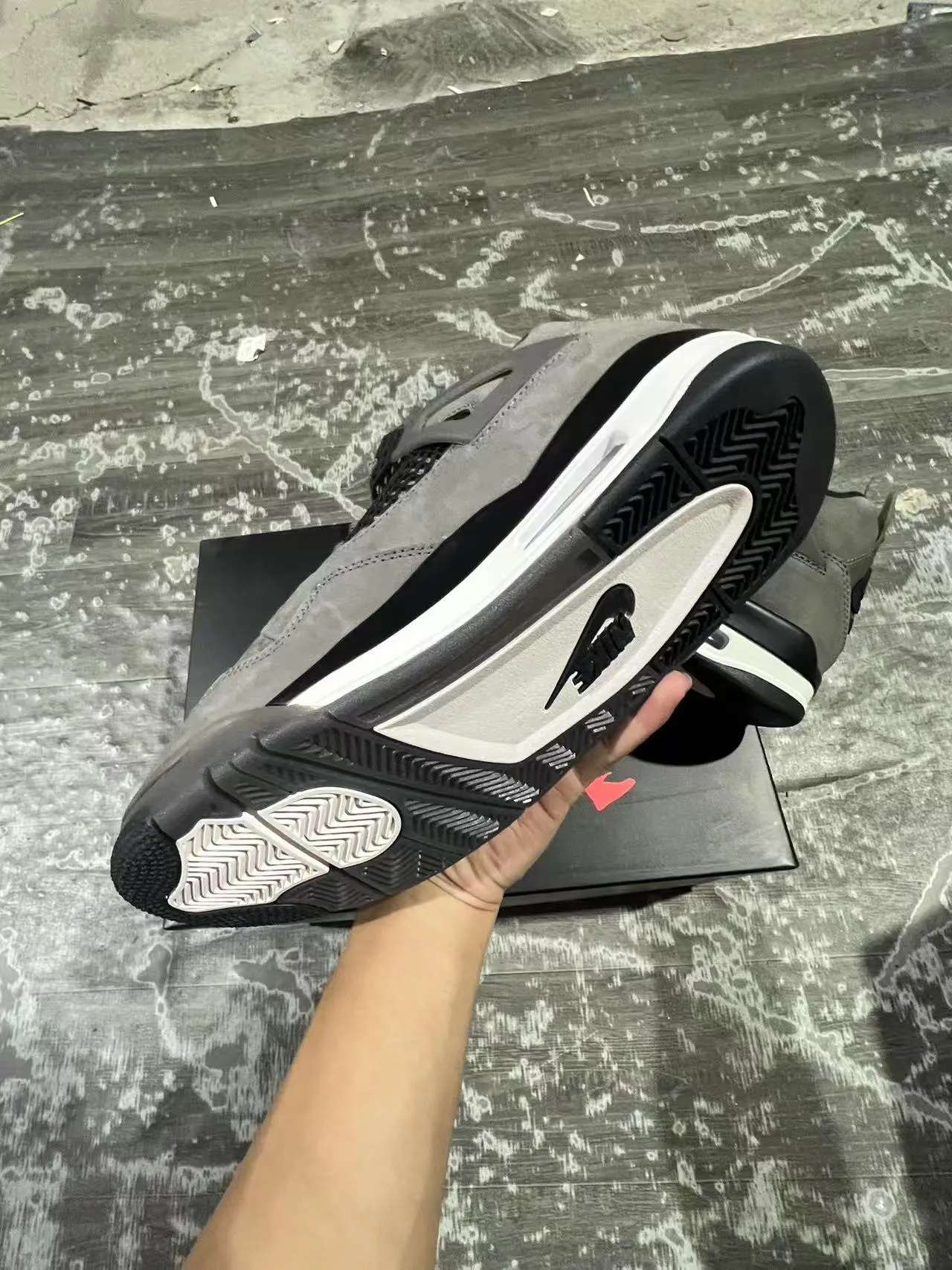 Zapatillas de baloncesto Air Jordan 4 gris negro blanco 6
