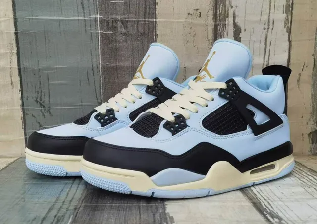 Air Jordan 4 Light Blue Black Cream Basketball Shoes 3