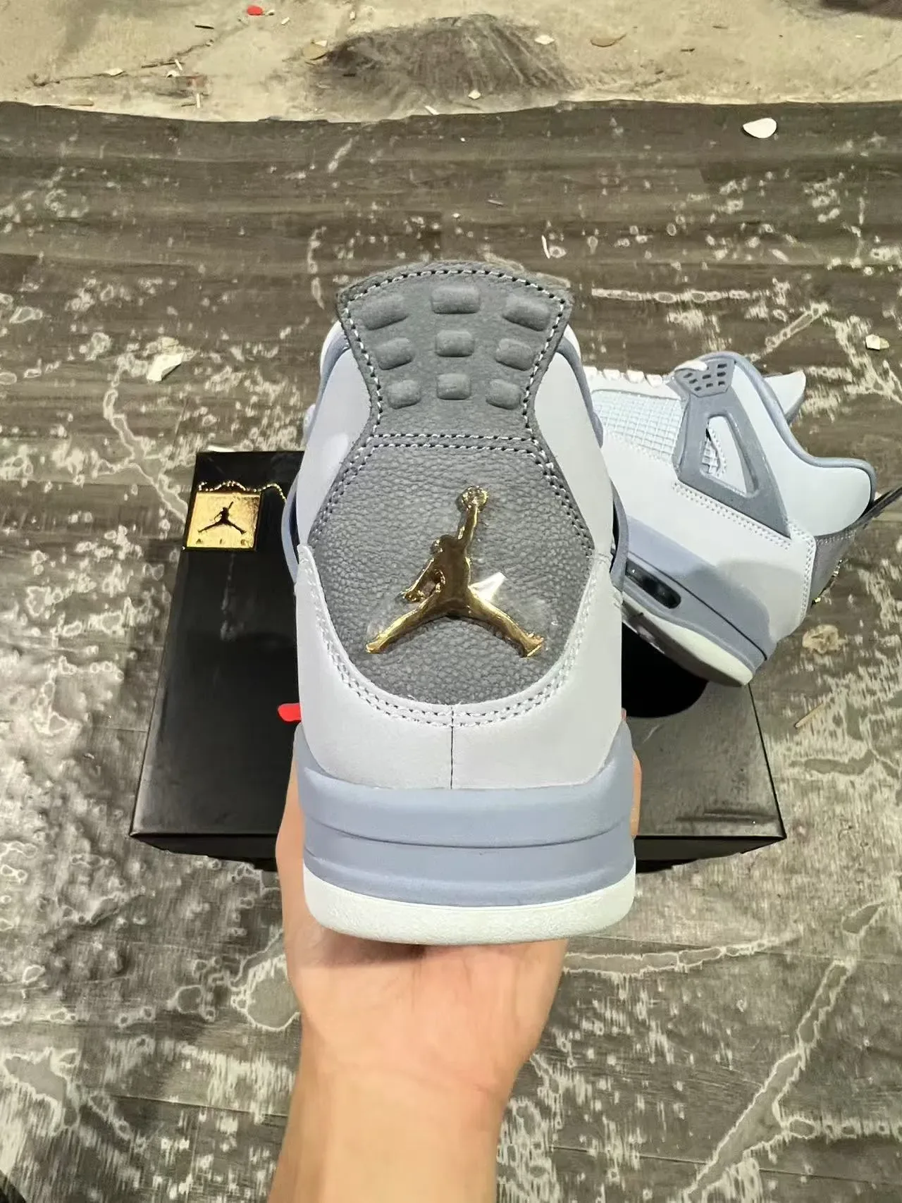 Air Jordan 4 Tênis de Basquete Cinza Claro e Cinza Médio 7