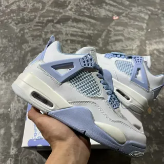 Air Jordan 4 浅灰与长春花蓝休闲运动鞋